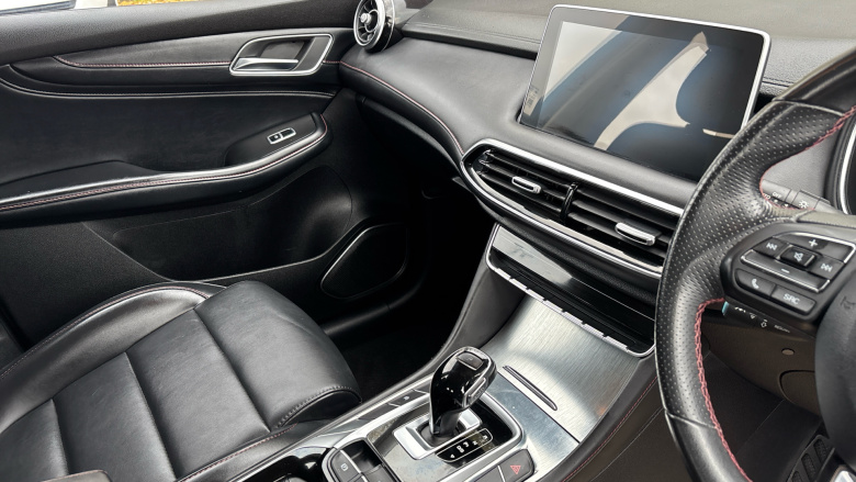 MG Hs 1.5 T-GDI Excite 5dr DCT Petrol Hatchback